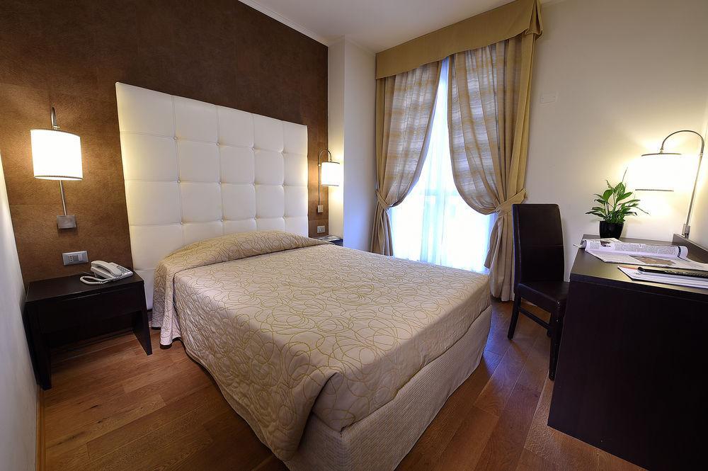 Hotel Rioverde Pralormo Ngoại thất bức ảnh